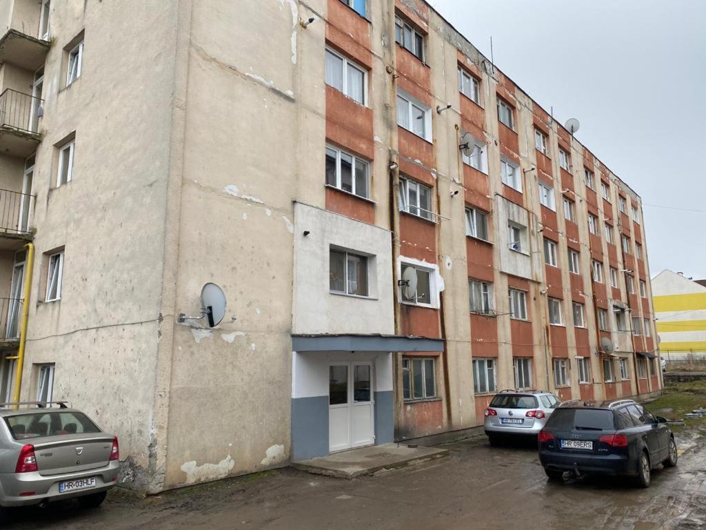 Hidden Apartment Miercurea Ciuc Buitenkant foto
